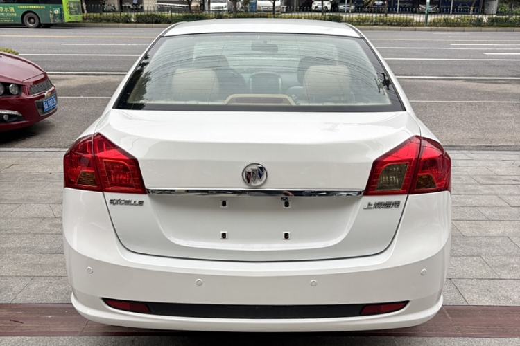 Used Buick Excelle 2013 1.5L Automatic Classic Model
