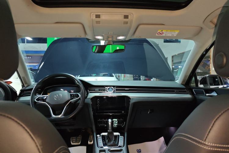 Used Volkswagen Magotan 2023 2 Million Units Limited Edition 280TSI DSG Leading Version