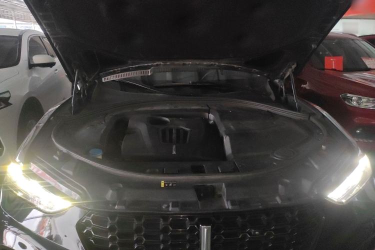 Used Wey VV7 2019 Upgraded Model 2.0T Ultra-Luxury Version China V Standard
