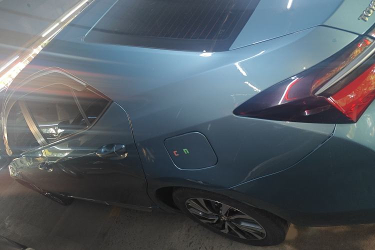 Used Toyota Corolla 2018 Dual-Engine 1.8L E-CVT Smart Edition
