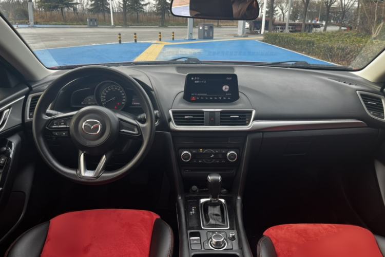 Used Mazda Mazda 3 Axela 2017 Sedan 1.5L Automatic Luxury Model Emission Standard China V
