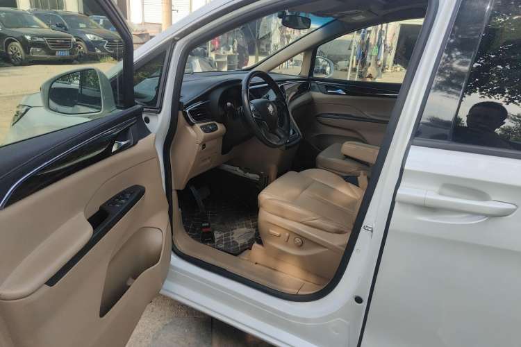 Used Buick GL8 2018 ES 28T Premium Model China VI Standard
