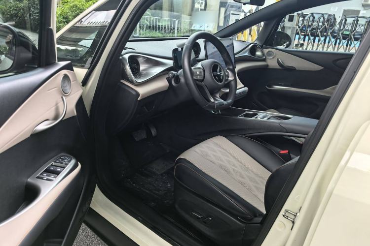 Used BYD Dolphin 2023 420 km Free Version
