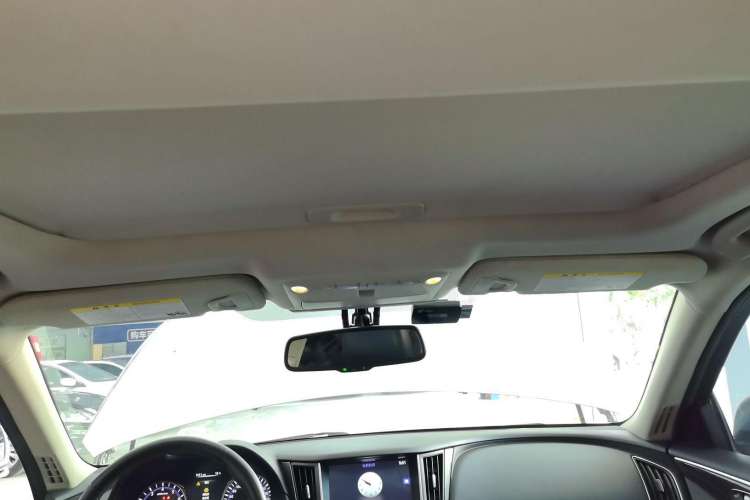 Used Infiniti Q50L 2016 2.0T Comfort Edition
