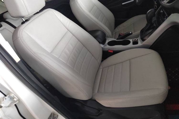 Used Ford Kuga 2015 1.5L GTDi Two-Wheel-Drive Comfort Model