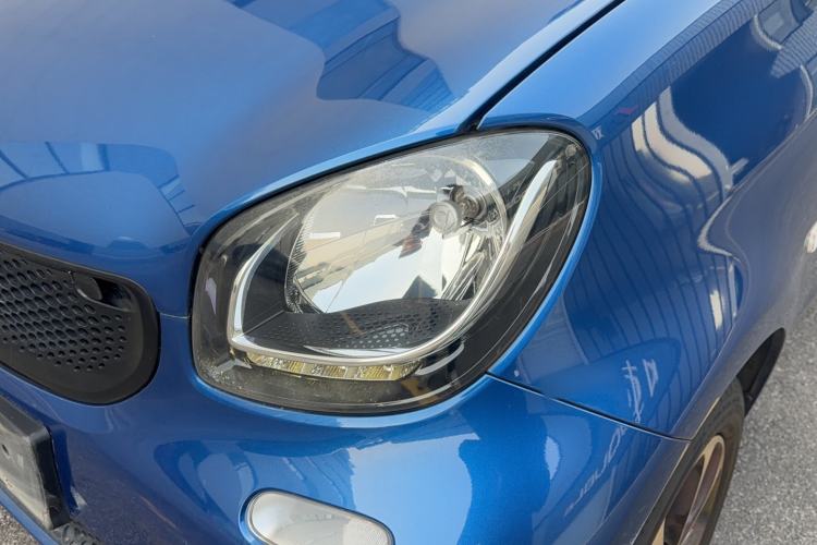 Used  fortwo 2015 1.0L 52 kW Hardtop Passion Edition
