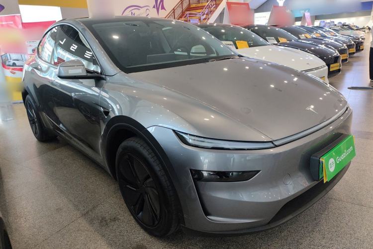 Used Tesla Model Y 2025 Rear-Wheel-Drive Version