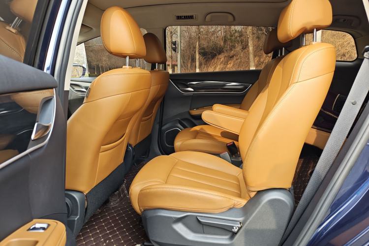 Used BYD Song MAX 2018 1.5T Automatic Smart Connect Elite Model with 6 Seats