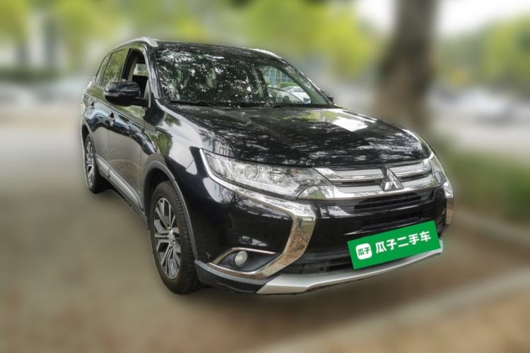 Used Mitsubishi Outlander 2018 2.0L Two-Wheel Drive Glory Edition 5 Seats