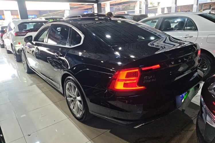 Used Volvo S90 2018 T5 Zhiyuan Edition
