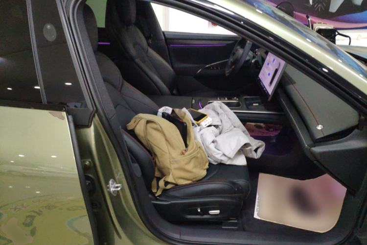 Used  SU7 2024 Rear-Drive Long-Range Intelligent Driving Version
