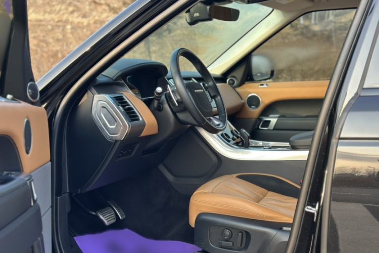 Used Land Rover Range Rover Sport 2020 3.0 L6 HSE DYNAMIC
