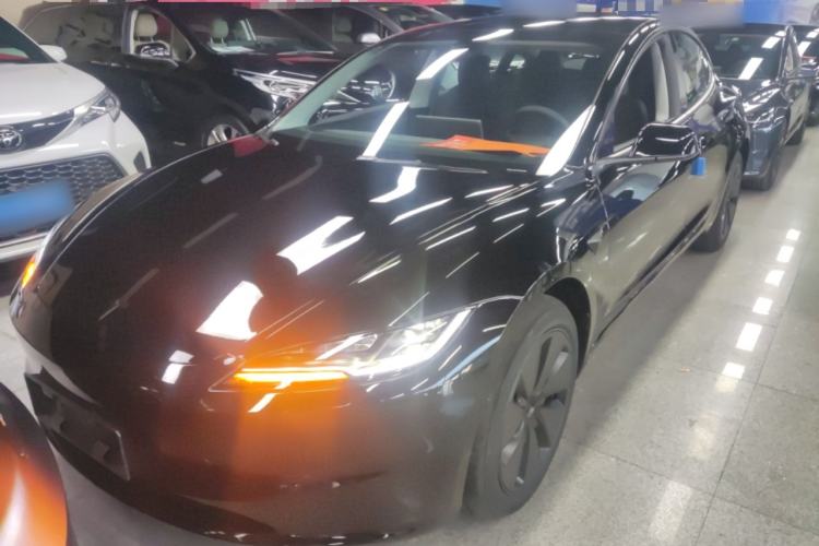 Used Tesla Model 3 
