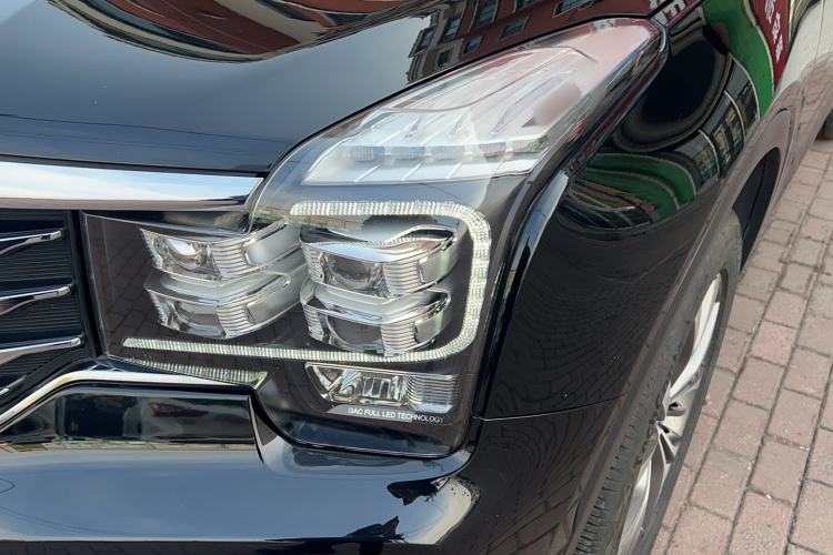 Used GAC Trumpchi GS8 2017 320T Two-Wheel Drive Luxury Smart Connectivity Version (7 Seats)