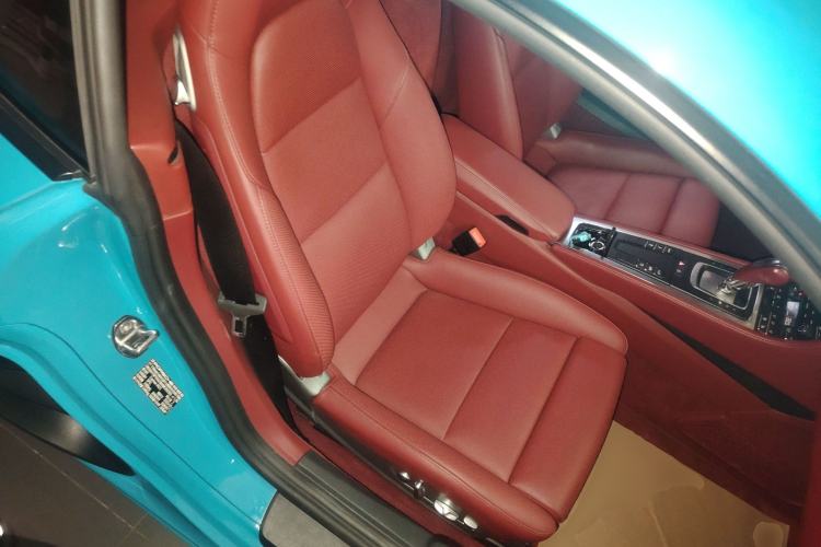 Used Porsche 718 2020 Cayman 2.0T
