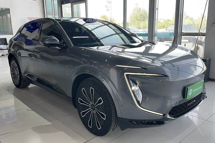 Used  07 2024 Max Extended-Range Edition