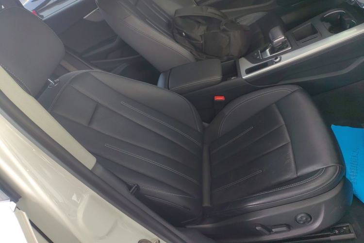 Used Audi A4L 2020 40 TFSI Fashionable and Elegant Model