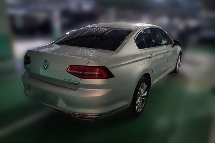 Used Volkswagen Magotan 2017 330TSI DSG Luxury Model
