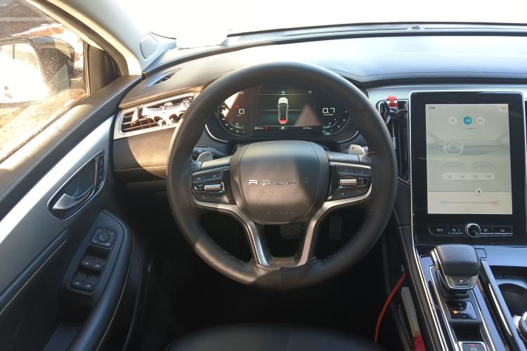 Used Roewe i6 MAX 2020 300TGI Automatic "Swell Cool Smart Drive" Edition
