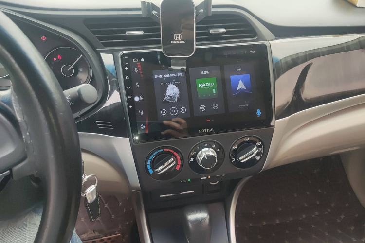 Used Honda Crider 2013 1.8L automatic comfort version
