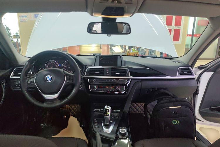 Used BMW 3 Series 2017 320Li Fashion Model
