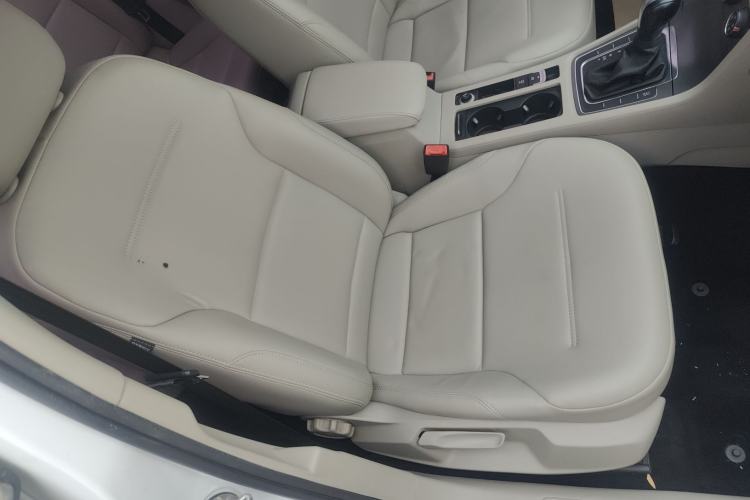 Used Volkswagen Golf 2015 1.4TSI Automatic Comfort Model
