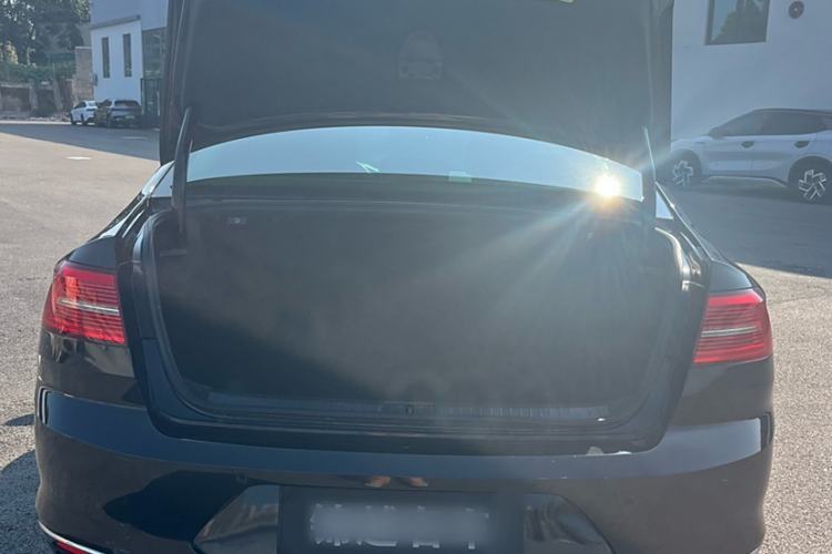 Used Volkswagen Magotan 2018 330TSI DSG Luxury Model
