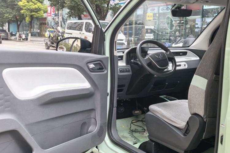 Used Wuling Hongguang MINIEV 2022 Macaron Premium Model – Lithium Iron Phosphate