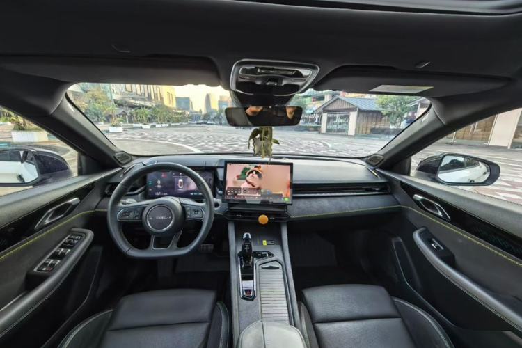 Used Lynk & Co 03 2023 1.5T EM-F PM
