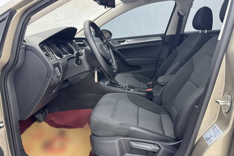 Used Volkswagen Golf 2018 230TSI Automatic Comfort Model
