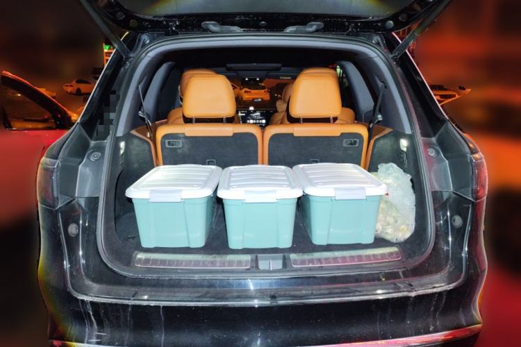 Used Hima AITO M8 2025 Extended-Range Max+ Version 53.4 kWh 6-Seater Edition
