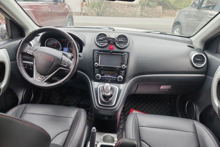 Used Haval H6 2013 Upgraded Model 1.5T Manual Two-Wheel Drive Elite Version