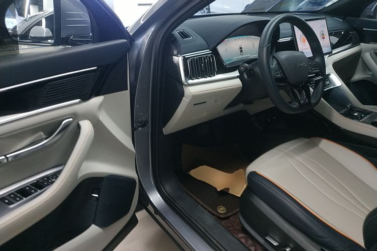 Used BYD Song PLUS New Energy 2024 Honor Edition EV 520km Premium Model
