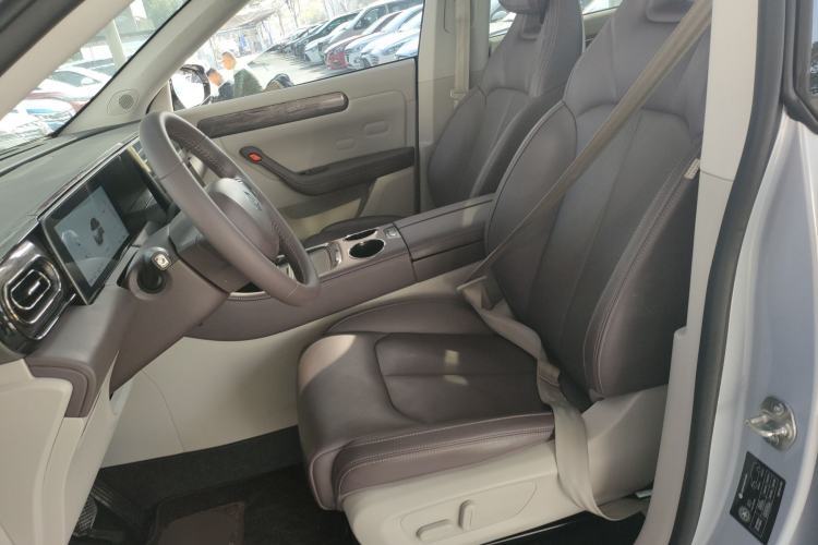 Used Leapmotor C11 2024 Range-Extended 300 Luxury Edition
