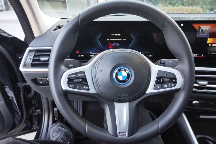 Used BMW i3 2022 eDrive 35 L
