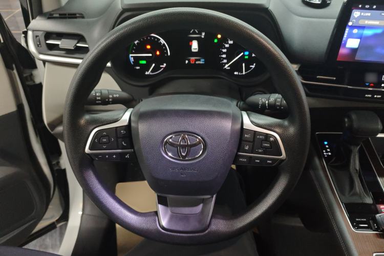 Used Toyota Granvia 2023 2.5L Hybrid Comfort Edition