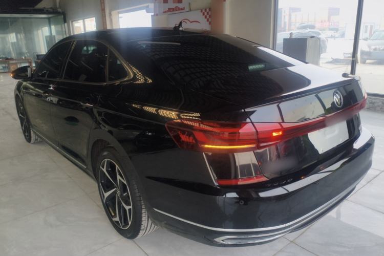 Used Volkswagen Passat 2024 380TSI Starry Luxury Edition
