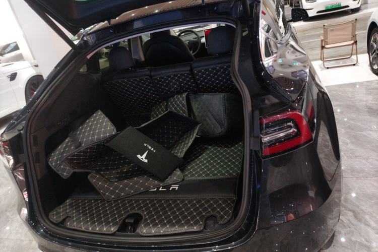 Used Tesla Model Y 2024 Rear-Wheel-Drive Version
