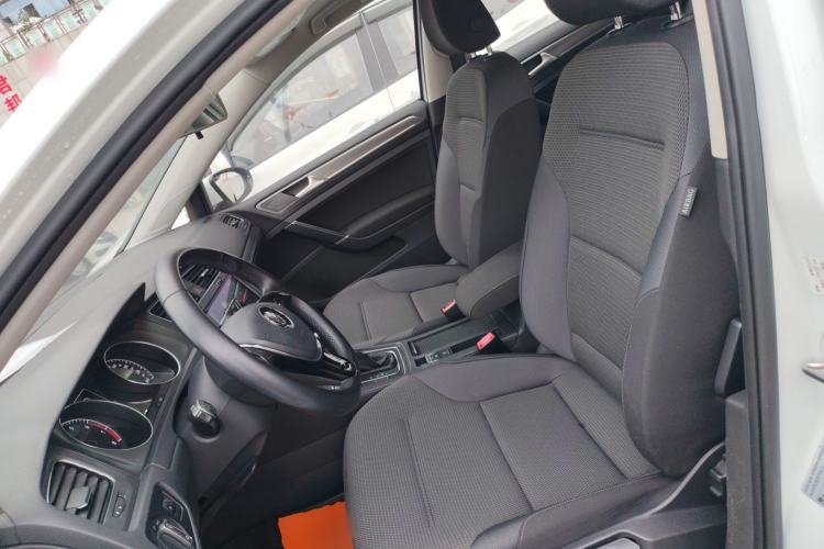 Used Volkswagen Golf 2015 1.6L Automatic Comfort Model
