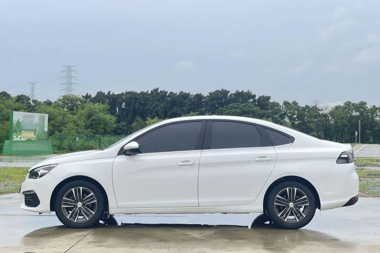 Used Peugeot 308 2018 1.6L Automatic Luxury Edition
