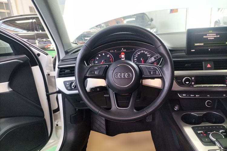 Used Audi A4L 2017 40 TFSI Style Edition
