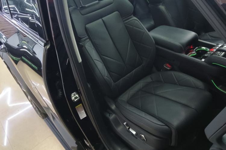 Used  Leopard 5 2023 Navigator Edition
