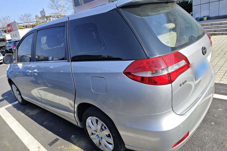 Used BYD M6 2013 2.0L Manual Comfort Version
