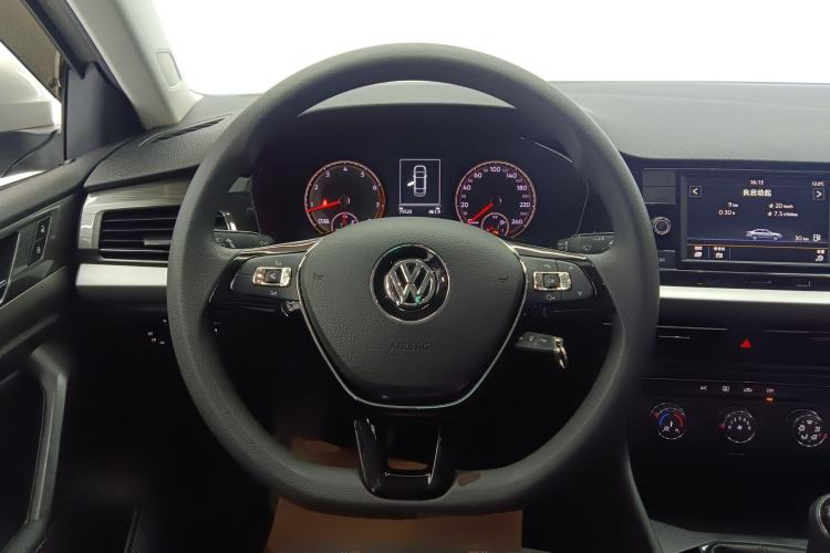 Used Volkswagen Lavida 2019 1.5L Manual Comfort Version China VI