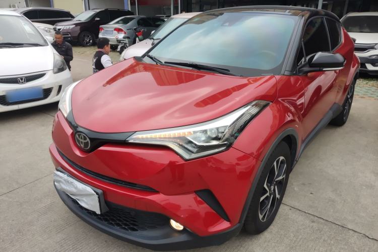 Used Toyota C-HR 2018 2.0L Luxury Sunroof Version China VI Standard
