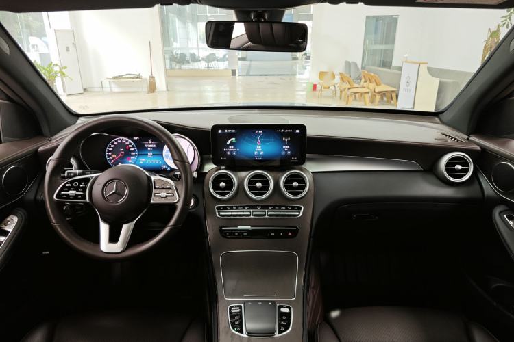 Used Mercedes-Benz GLC 2021 GLC 260 L 4MATIC Luxury Model
