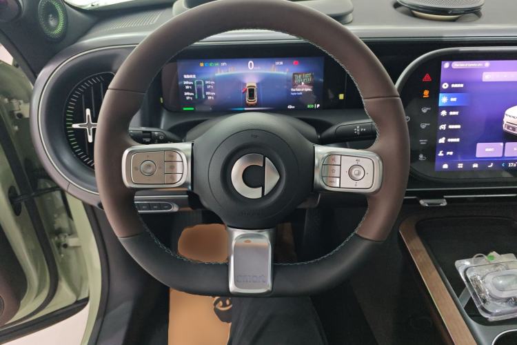 Used  #5 2024 Long-Range Journey Luxury Edition