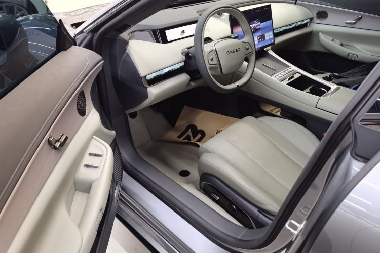 Used  Star Era ES 2025 Extended-Range Pro High-Speed Driver Assistance
