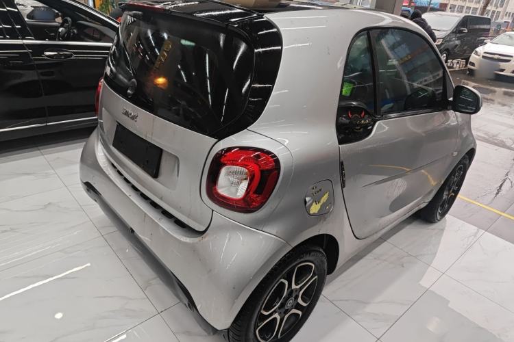 Used smart fortwo 2016 0.9T 66kW Hardtop Pioneer Edition
