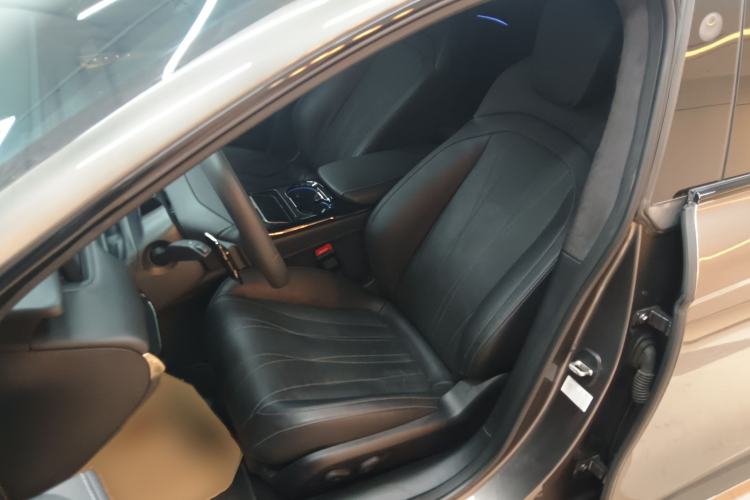 Used  L7 2022 Dynamic Model
